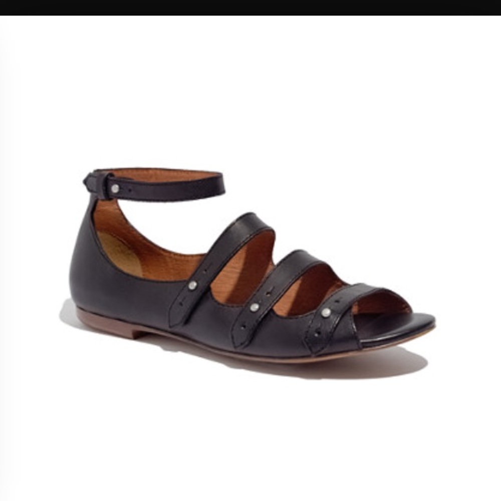 Madewell strappy, open toed flats/sandal